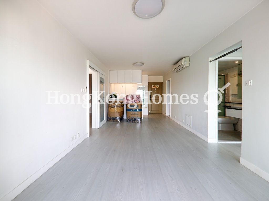 Living and Dining Room — Pacific Palisades - Block 06, North Point Hill