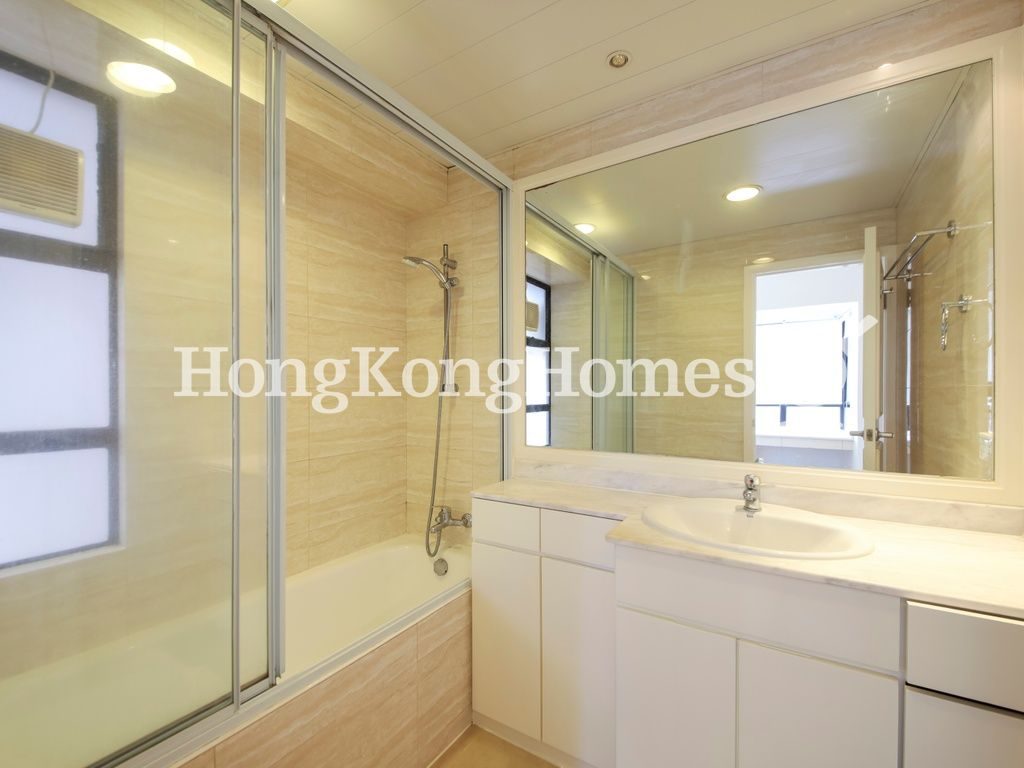 Master Bathroom — Robinson Heights III, Mid-levels West