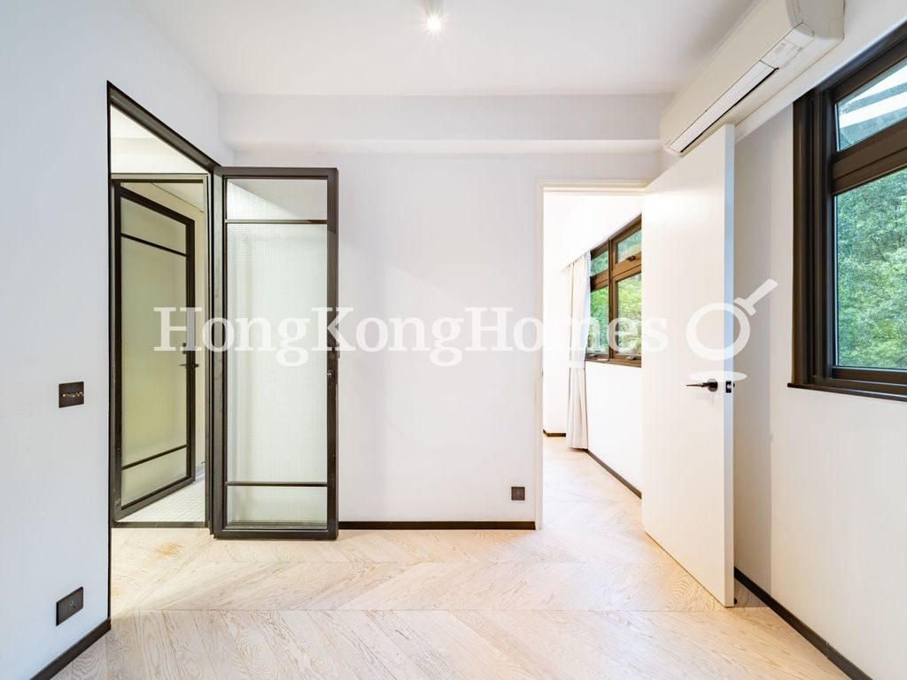 Master Bedroom — Sea Breeze Court, North Point