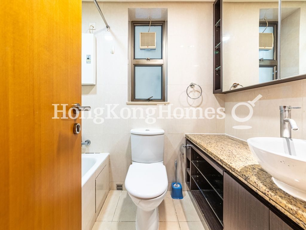Guest Bathroom — The Zenith - Block 3, Wan Chai