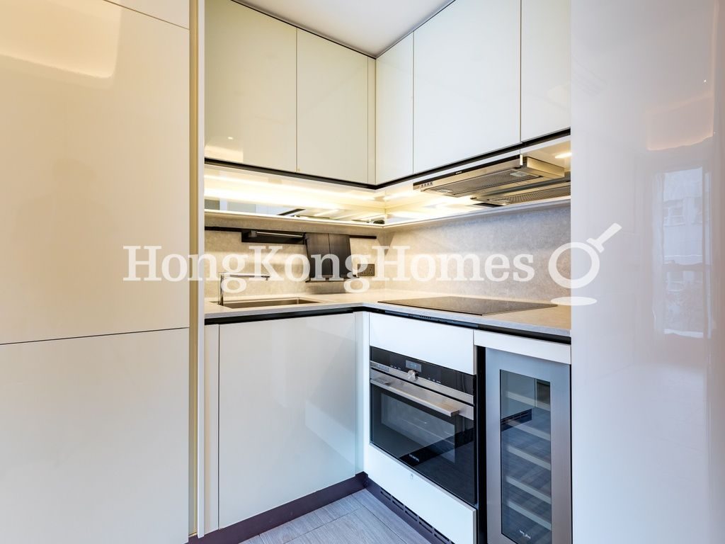 Kitchen — TownPlace SOHO, Mid-levels West