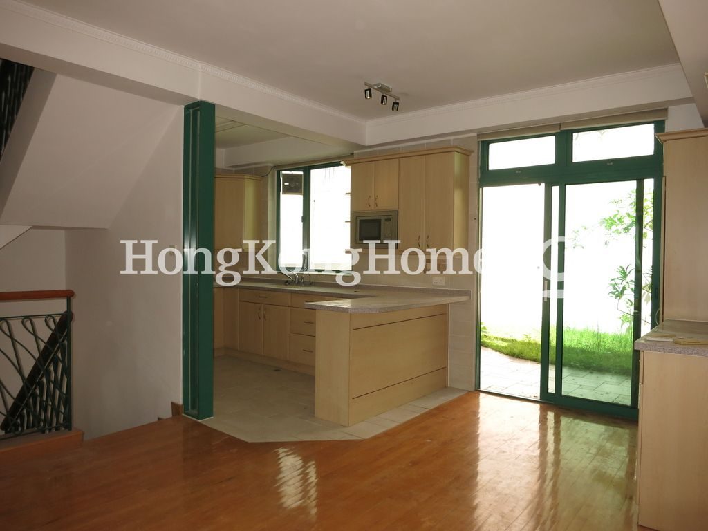 Dining Area and Open Kitchen — Burlingame Garden, Sai Kung