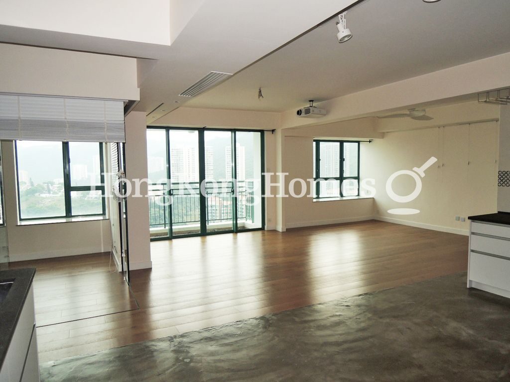 Living and Dining Room — Phase13 - Chianti - Block 03 - The Hemex, Discovery Bay