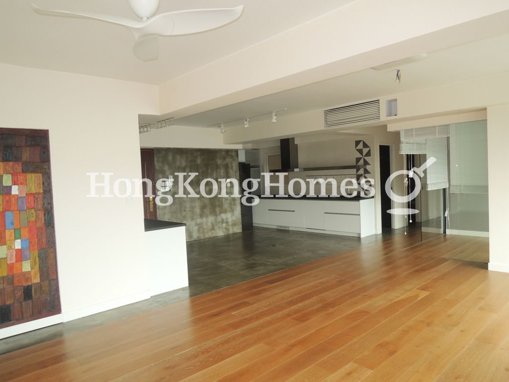 Living and Dining Room — Phase13 - Chianti - Block 03 - The Hemex, Discovery Bay