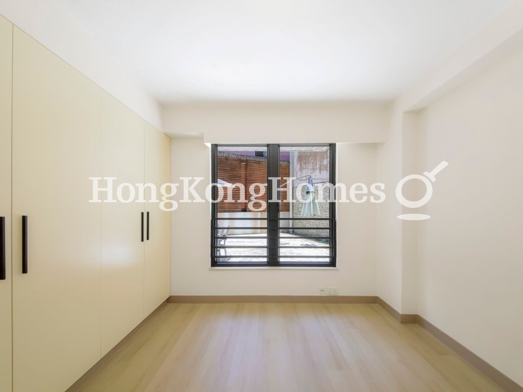 Master Bedroom — Tung Shan Terrace 12, Mid-levels East