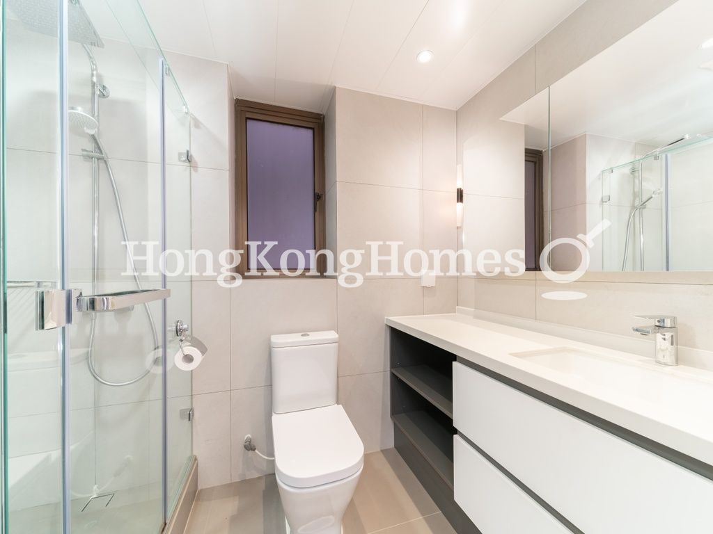 Second Ensuite Bathroom — Hong Kong Parkview - Tower 03, Repulse Bay