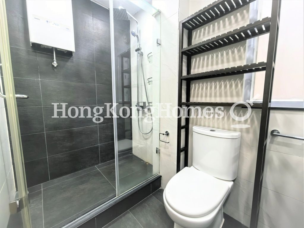 Guest Bathroom — Sunny Building, Central