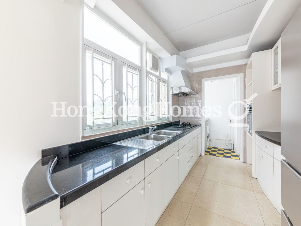 Open Kitchen — The Redhill Peninsula - Block 02, Tai Tam