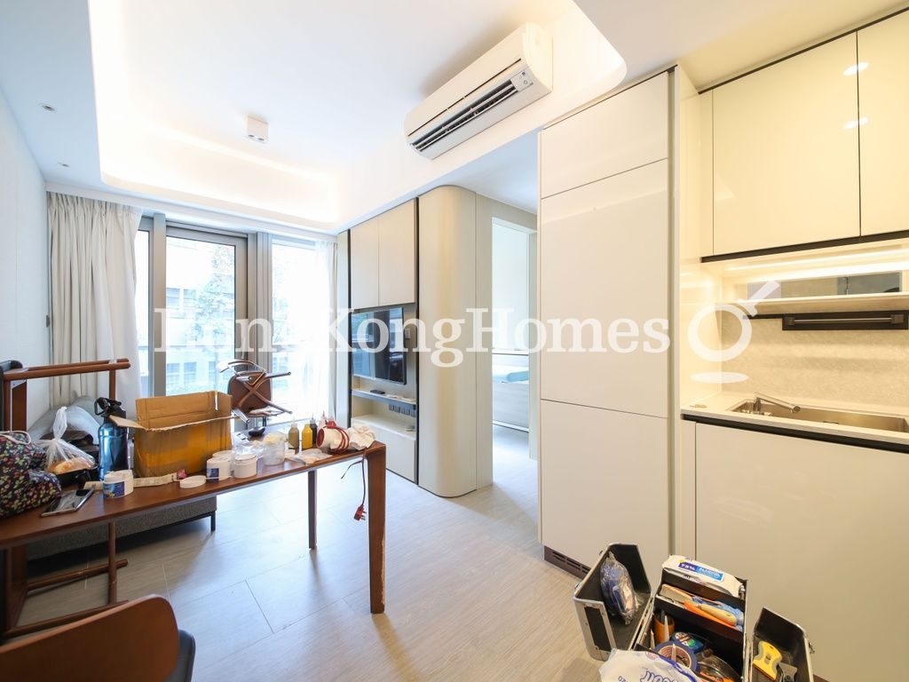 Living and Dining Room — TownPlace SOHO, Mid-levels West