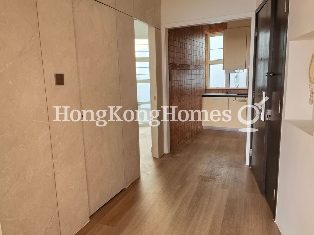 Foyer — Bisney Terrace, Pokfulam