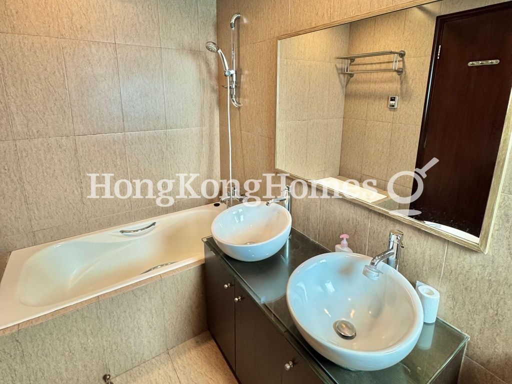 Mster Bathroom — Luso Apartment - Blk A, Kowloon Tong