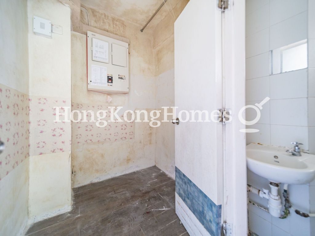 Maid's Room — Pacific View - Block 01, Tai Tam