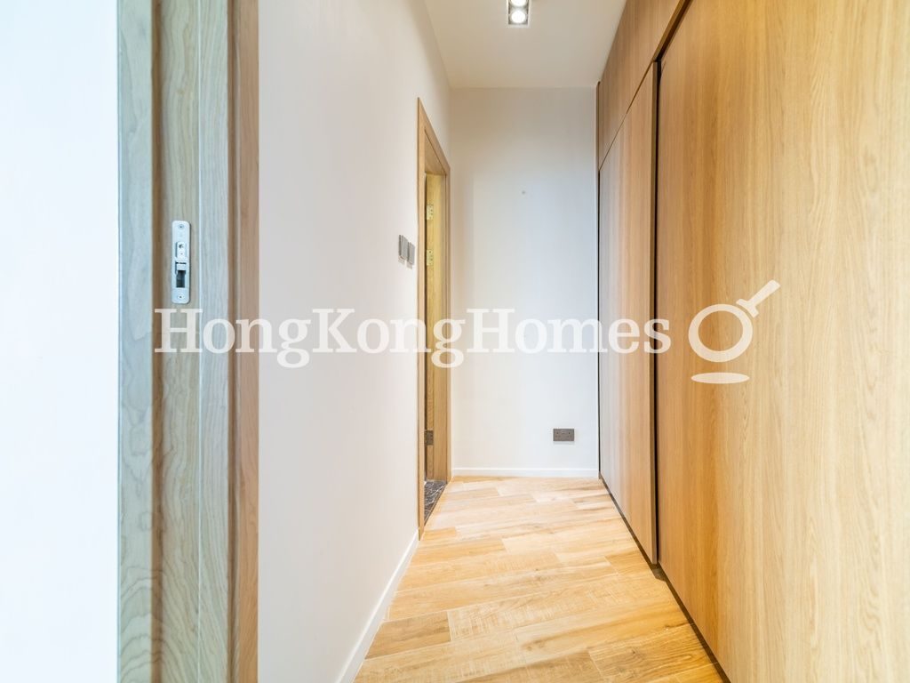 photo 5 — St. Joan Court, Mid-levels Central