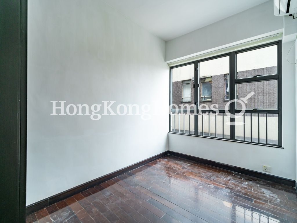 Second Bedroom — The Regalis, Pokfulam