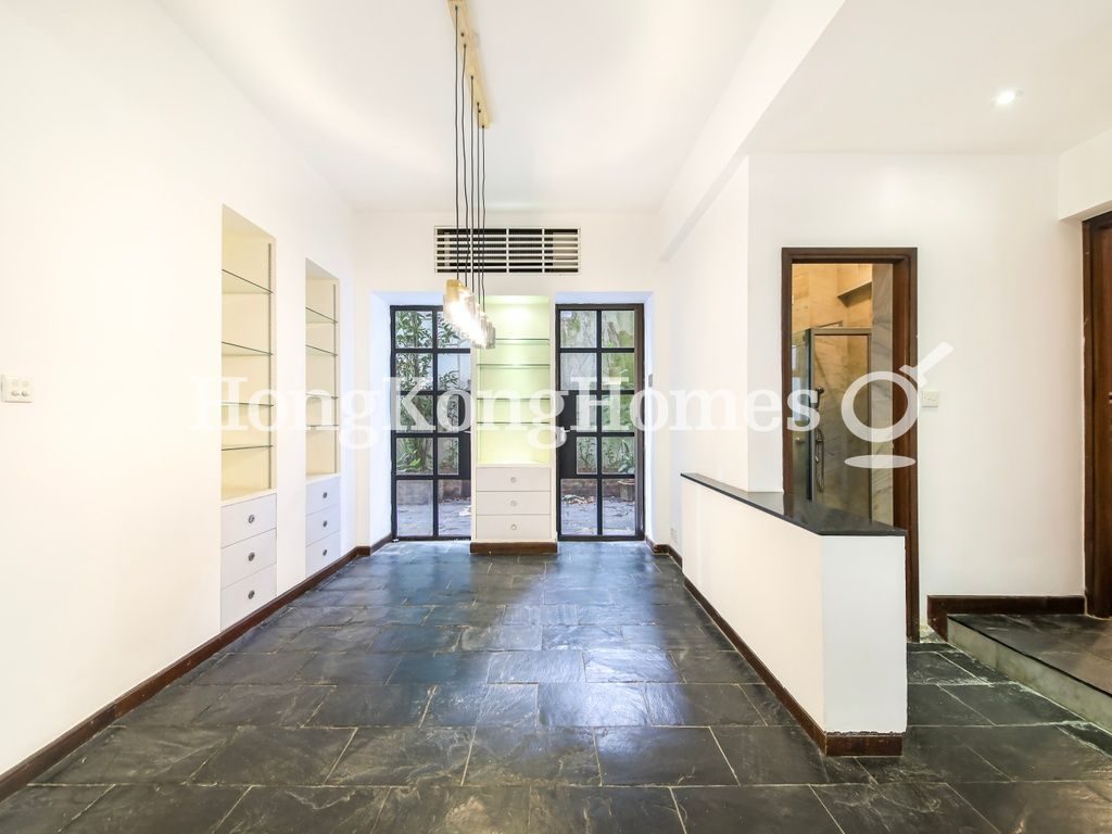 Living and Dining Room — Bayview Mansion, Mid-levels Central