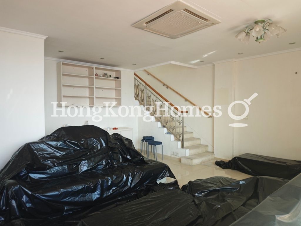 Living Room — Beaulieu Peninsula - Type B, Gold Coast