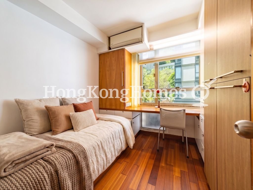 Third Bedroom — Phoenix Court - Block 02, Mid-levels East