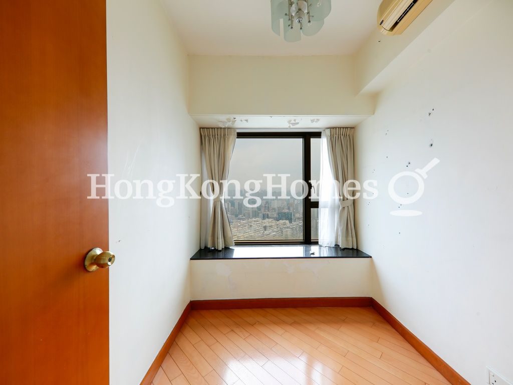 Third Bedroom — Sorrento Tower - 5, Tsim Sha Tsui