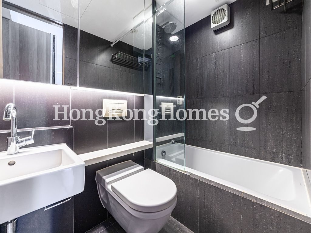 Master Bathroom — The Oakhill, Wan Chai