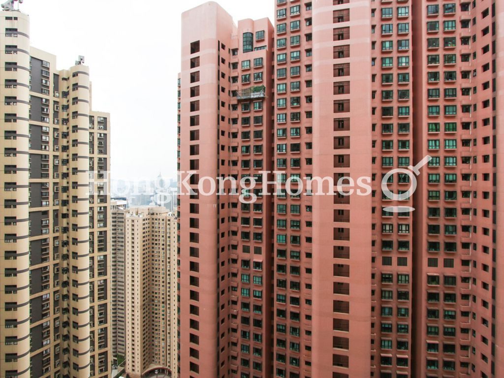 Hillsborough Court - Block 03