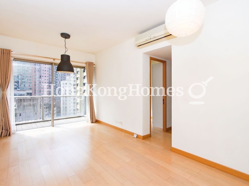Living and Dining Room — Island Crest - Tower 1, Sai Ying Pun