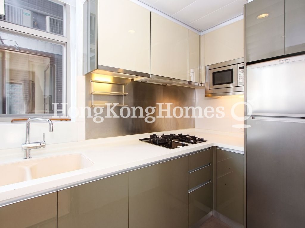 Kitchen — Island Crest - Tower 1, Sai Ying Pun