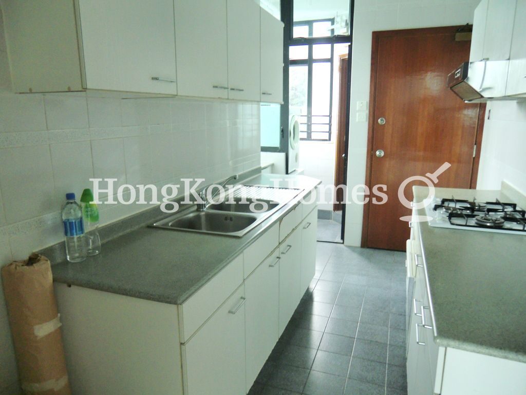 Kitchen — Repulse Bay Road, 37 - Block 01, Repulse Bay