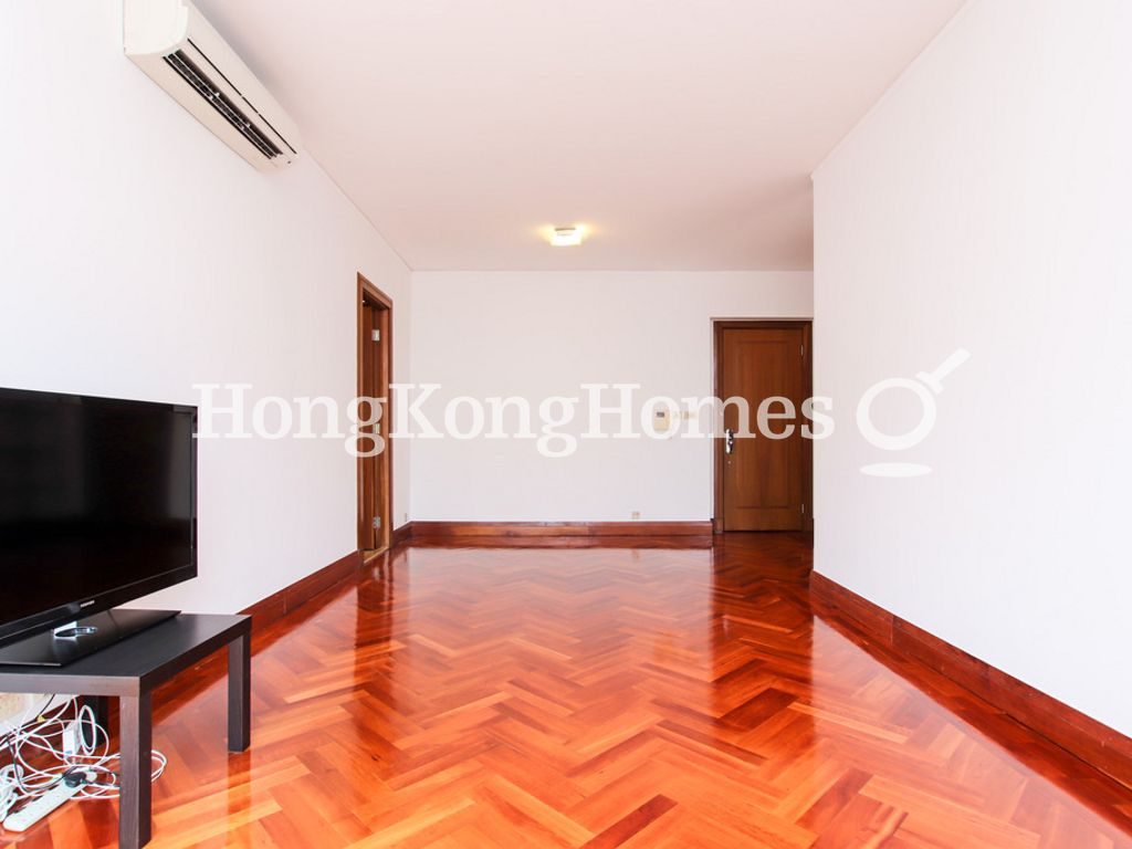 Living and Dining Room — Starcrest - Tower 1, Wan Chai