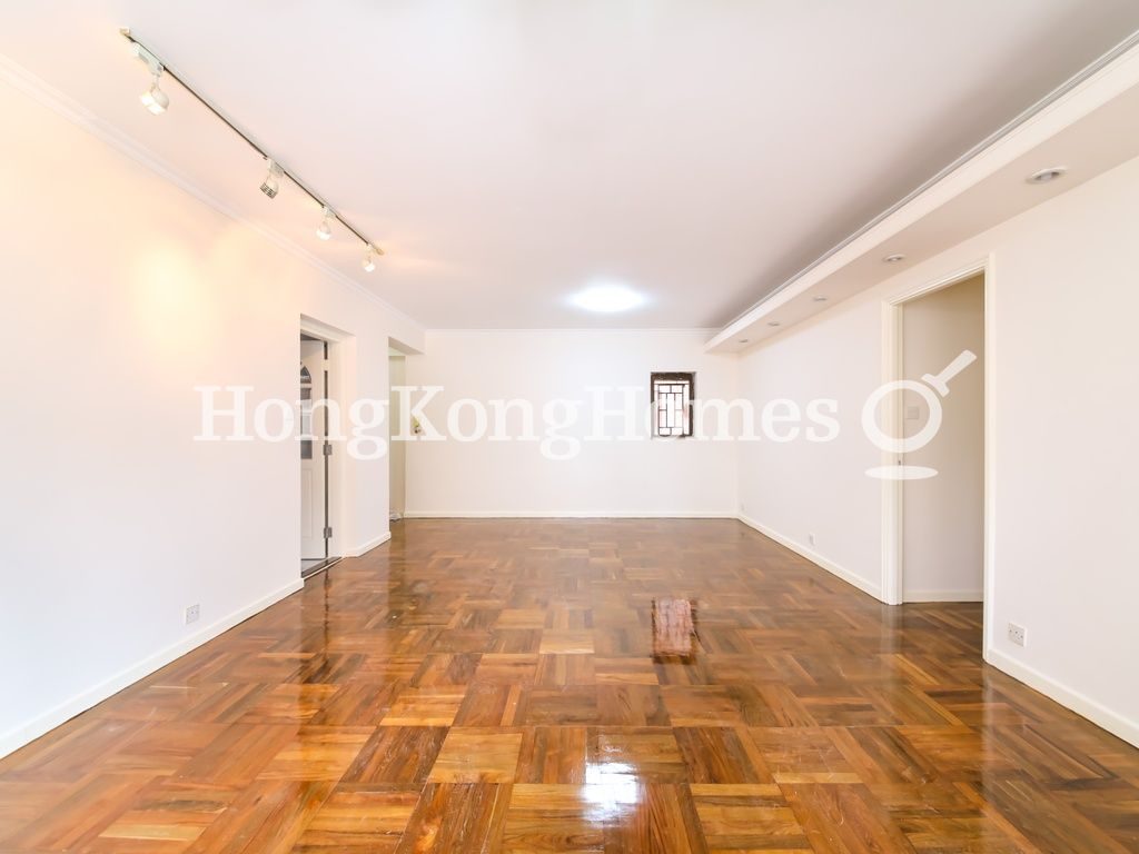 Living and Dining Room — The Broadville, Happy Valley