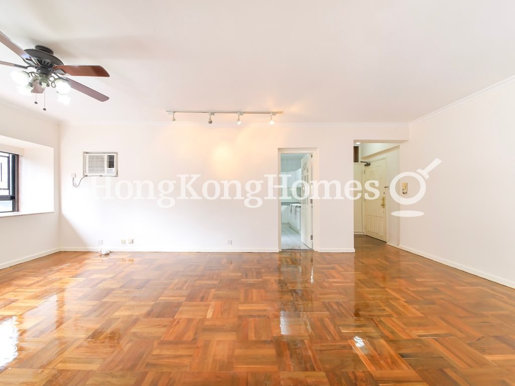Living and Dining Room — The Broadville, Happy Valley