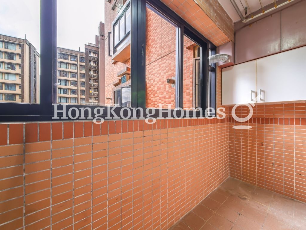 Enclosed Balcony off Kitchen — The Broadville, Happy Valley