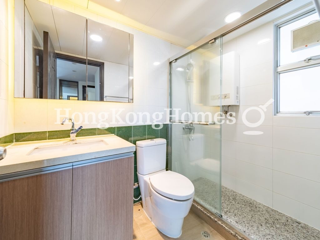 Guest Bathroom — The Regalis, Pokfulam