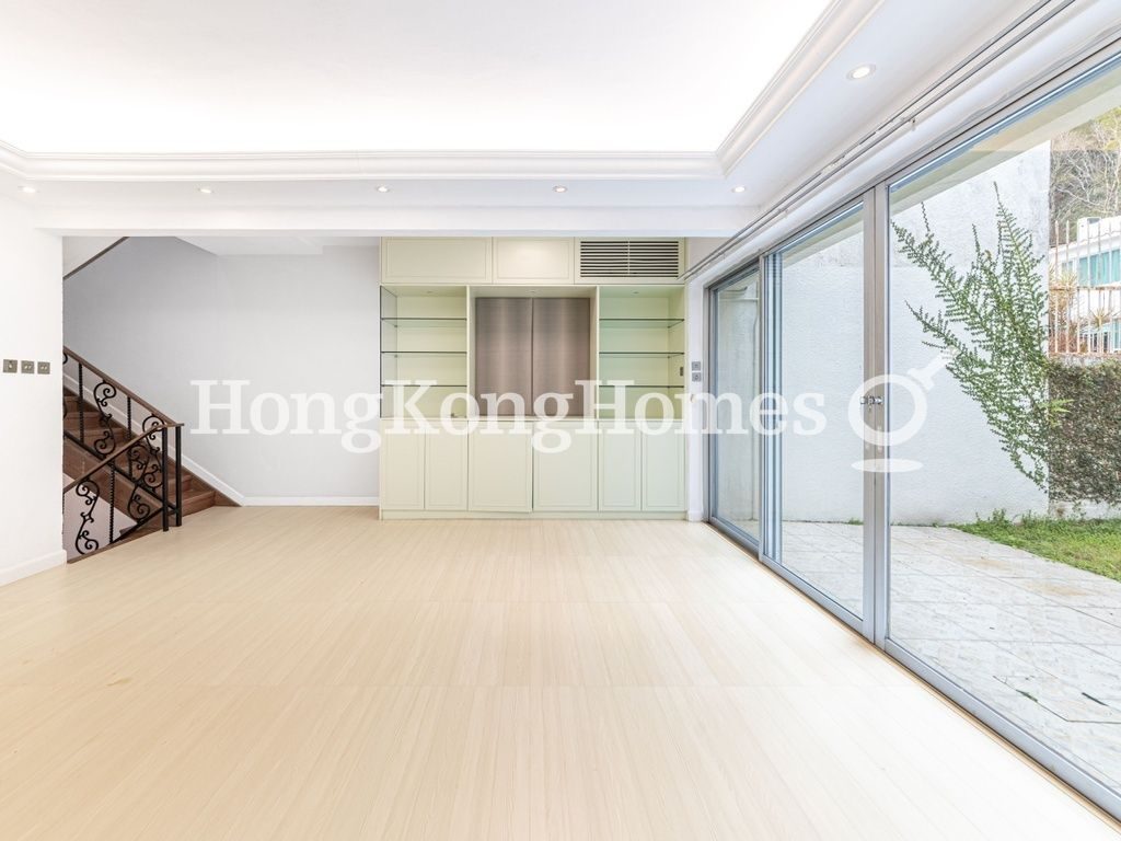 Living Room — Las Pinadas, Clear Water Bay