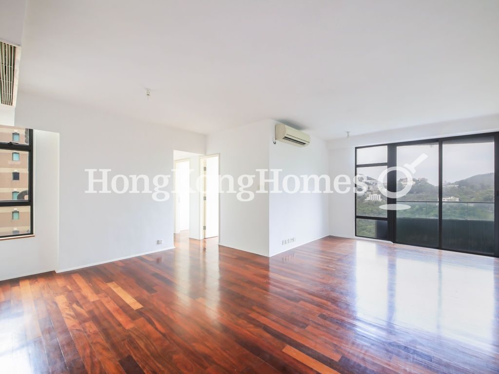 Living and Dining Room — Repulse Bay Road, 23, Repulse Bay