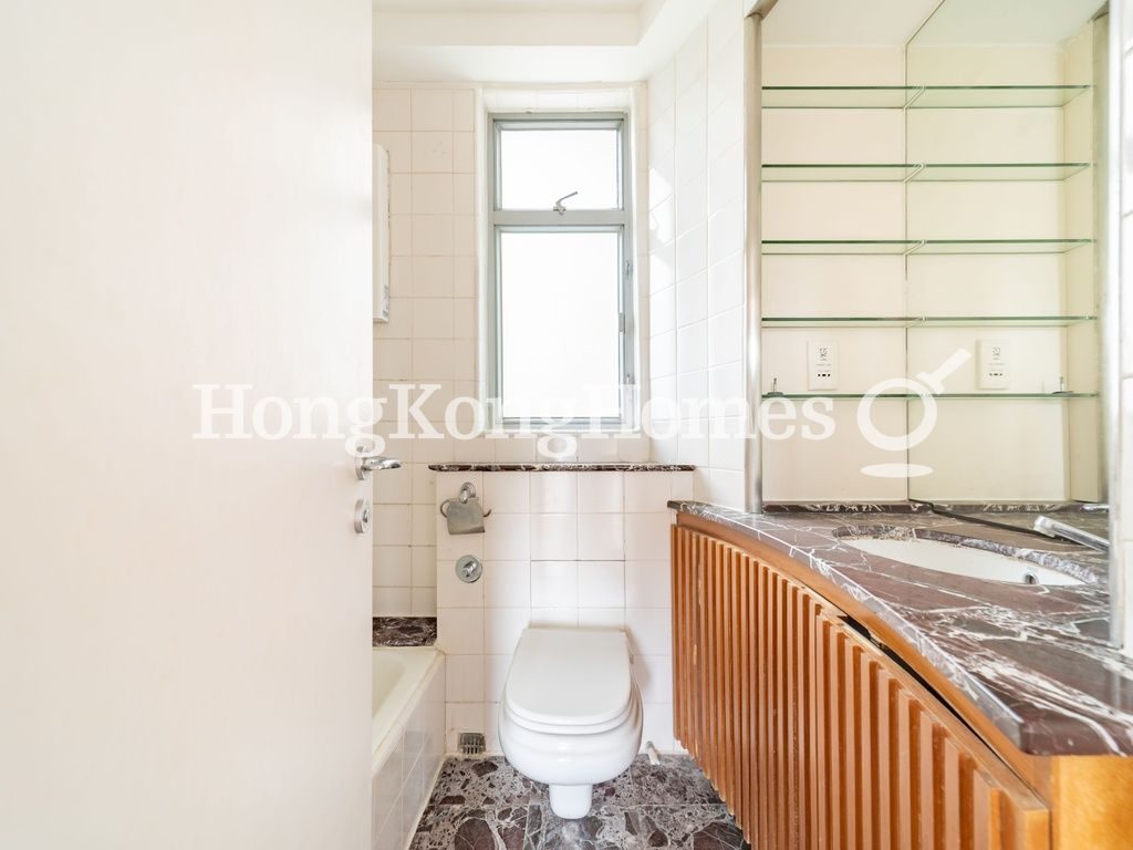 Guest Bathroom — Repulse Bay Road, 23, Repulse Bay