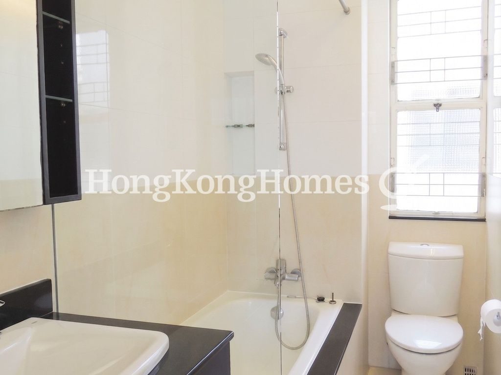 Guest Bathroom — Tung Shan Terrace, 24, Mid-levels East