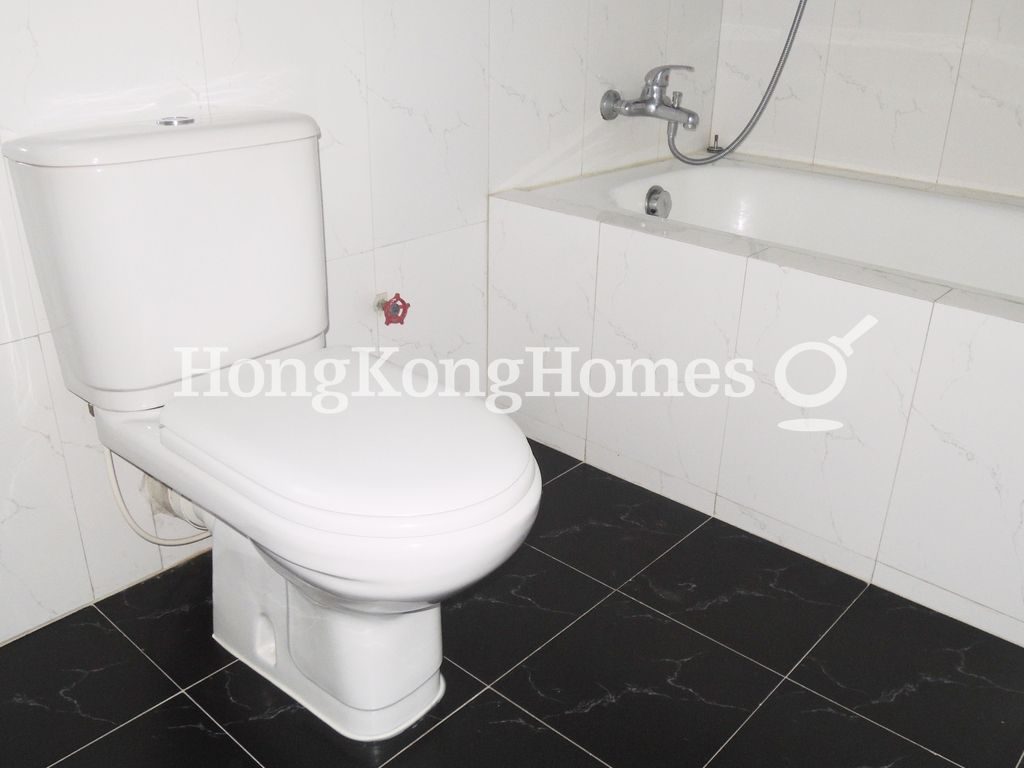Guest Bathroom — Floral Villas - House, Sai Kung