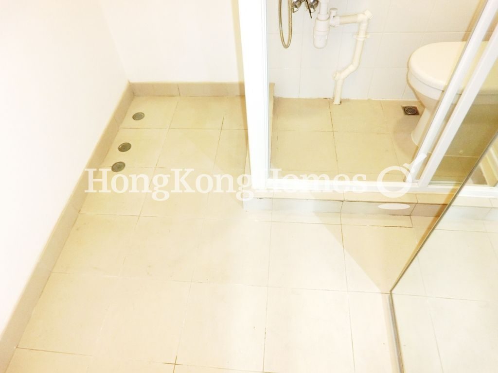 Maid's Room and Bathroom — Imperial Cullinan - Tower 8 (Seacoast), Tai Kok Tsui