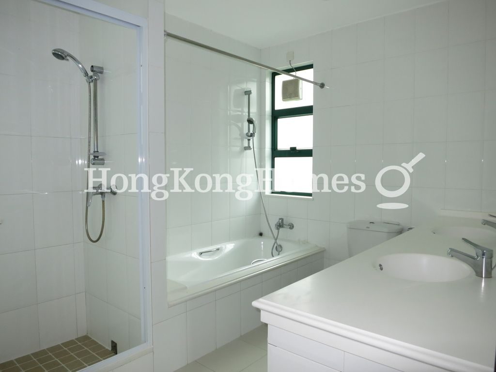 Guest Bathroom — Leung Fai Tin, Clear Water Bay
