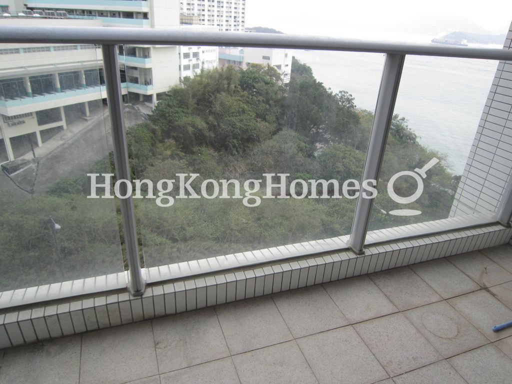 Balcony — Residence Bel-air - Phase 04, Peak Tower 08, Pokfulam