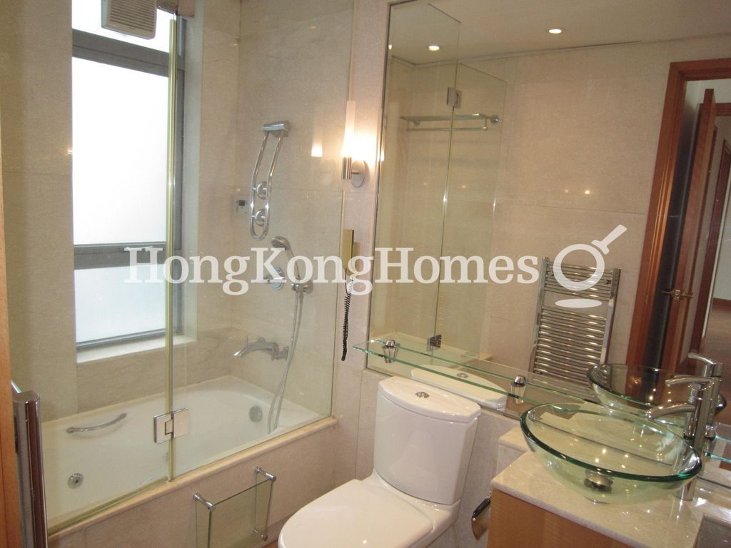 Master Bathroom — Residence Bel-air - Phase 04, Peak Tower 08, Pokfulam