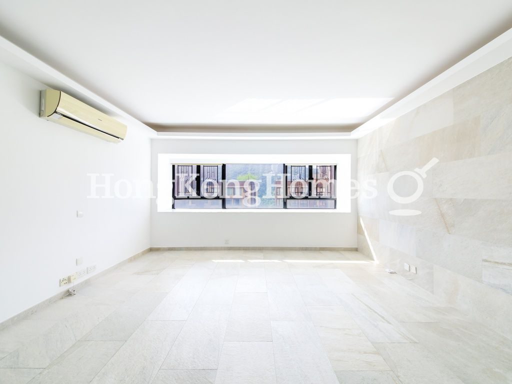 Living and Dining Room — The Broadville, Happy Valley