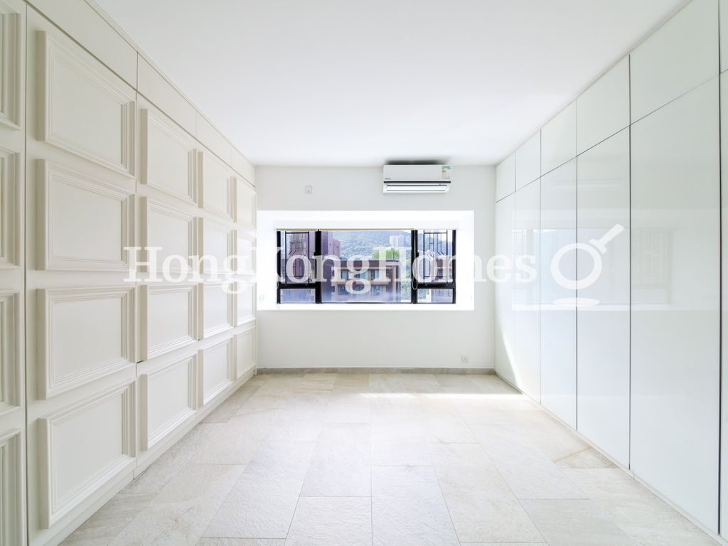 Master Bedroom — The Broadville, Happy Valley