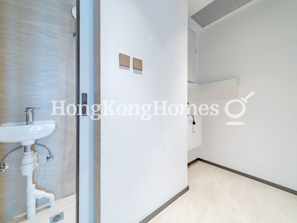 Maid's Room with Washroom — The Wave - Tower 2, Tuen Mun