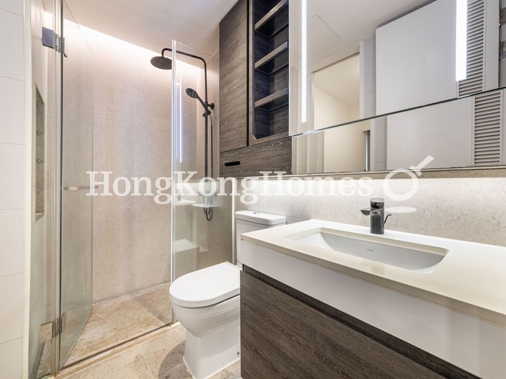 Ensuite Bathroom — Bohemian House, Sai Ying Pun