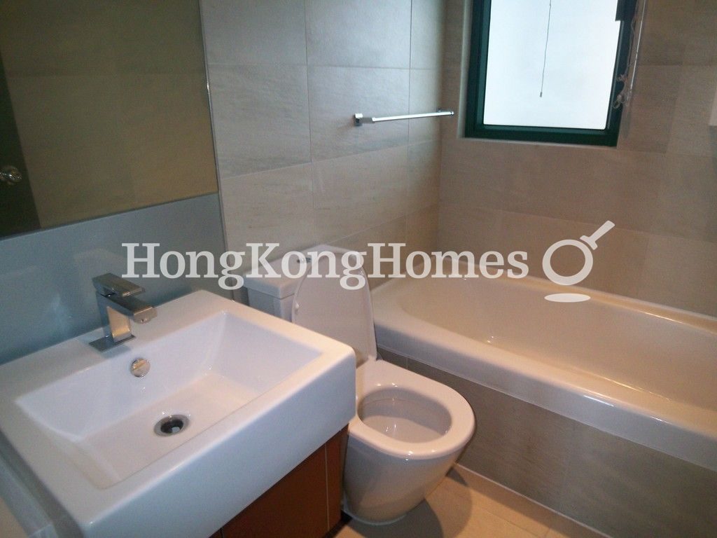 Guest Bathroom — Grand Promenade - Tower 03, Quarry Bay