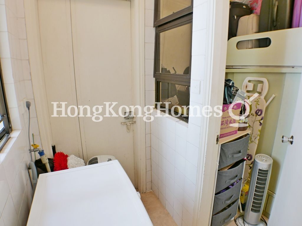 Maid's Room — Golden Fair Mansion, Mid-levels East