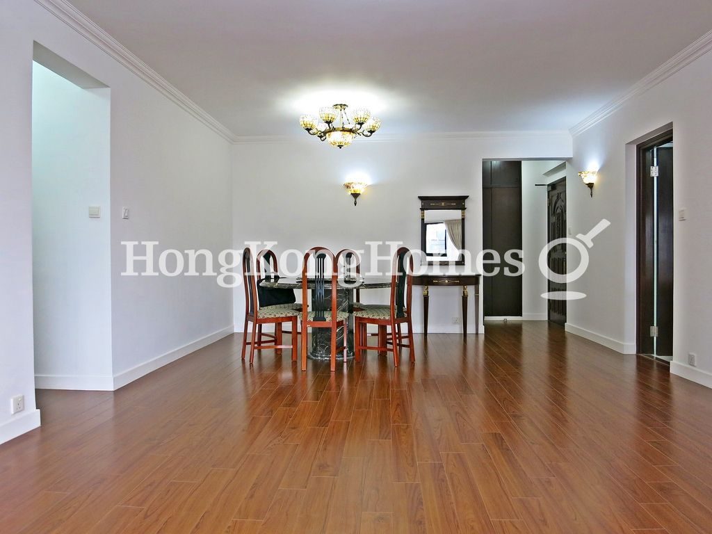 Living and Dining Room — The Broadville, Happy Valley