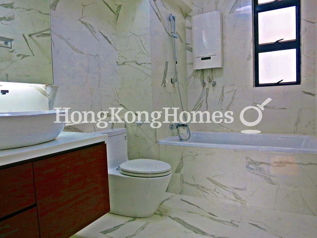 Master Bathroom — The Broadville, Happy Valley