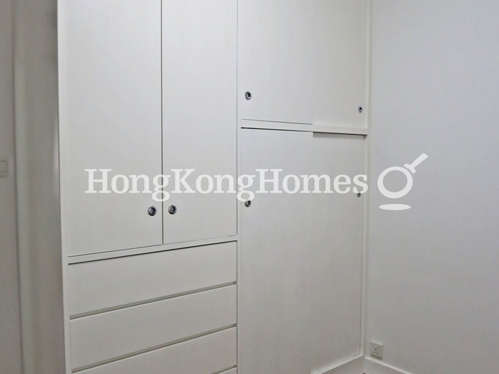 Built-in Wardrobe in Third Bedroom — The Broadville, Happy Valley